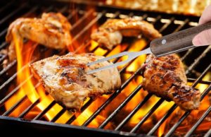 Das 4-teilige Grillbesteck