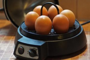 Der Eierkocher für 6 Eier