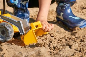 Der Aufbau und das Zubehör zu den Sandkasten 