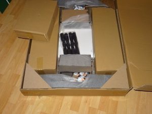 Verpackung und Lieferung des Izzy Kickertisch